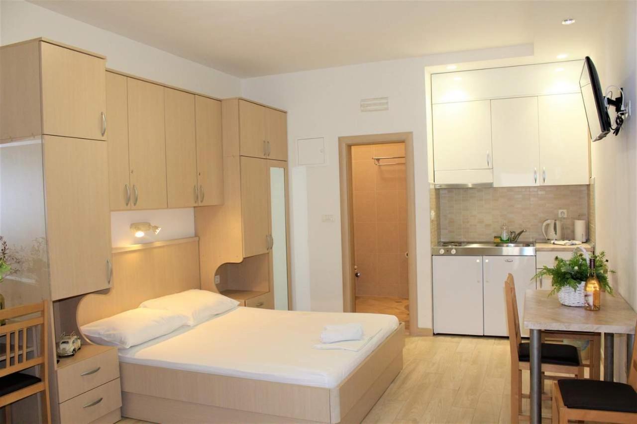 City Center Apartments Miro マカルスカ エクステリア 写真